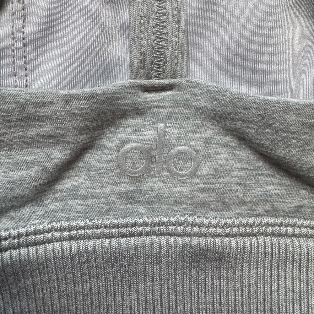 Alo Yoga Alosoft Lavish Sports Bra - Picture 3 of 3